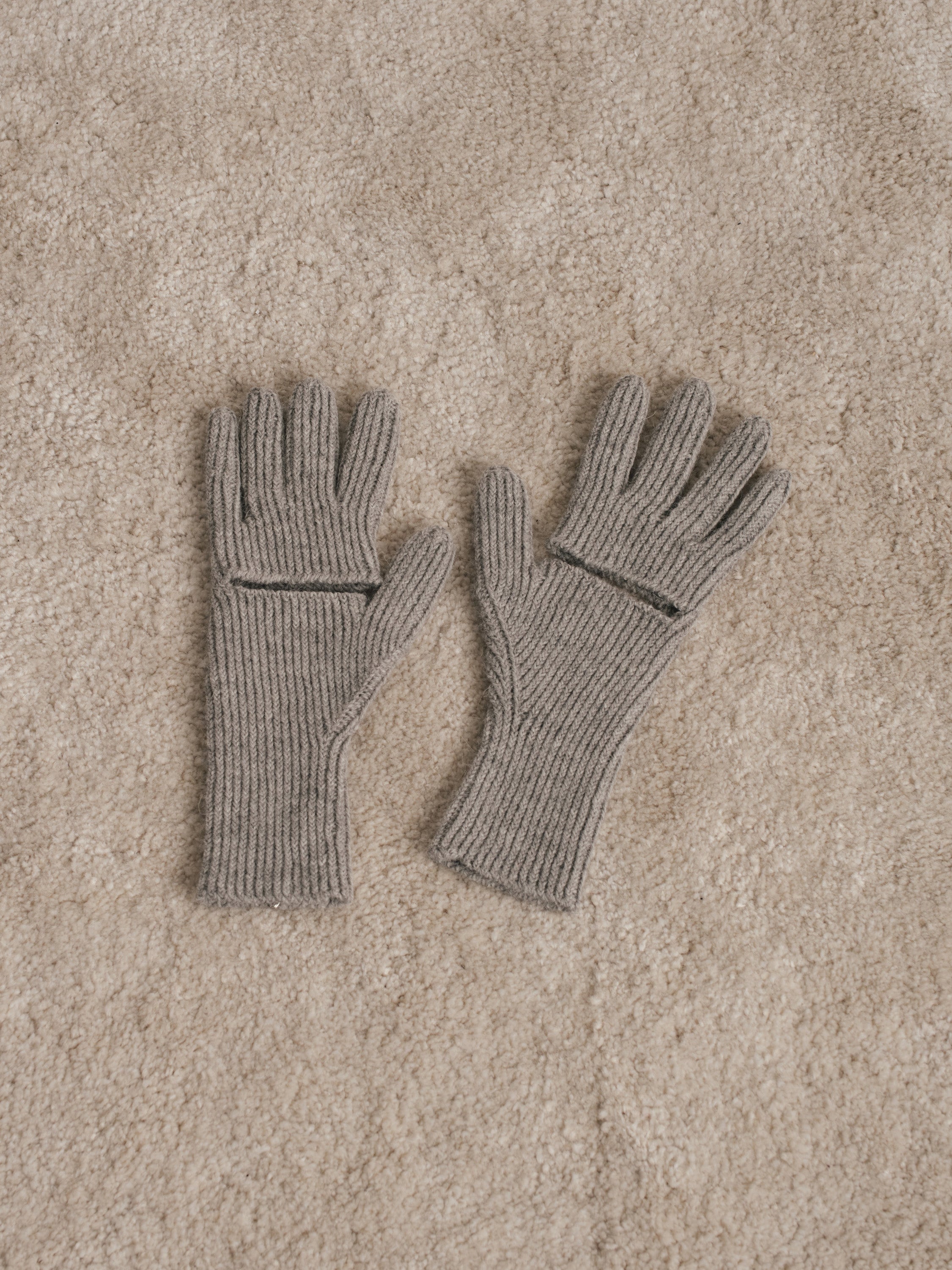 Valley Gloves – Daughter Judy